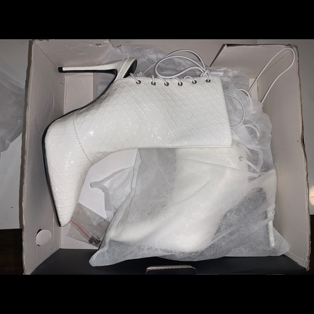 Fashion nova boots